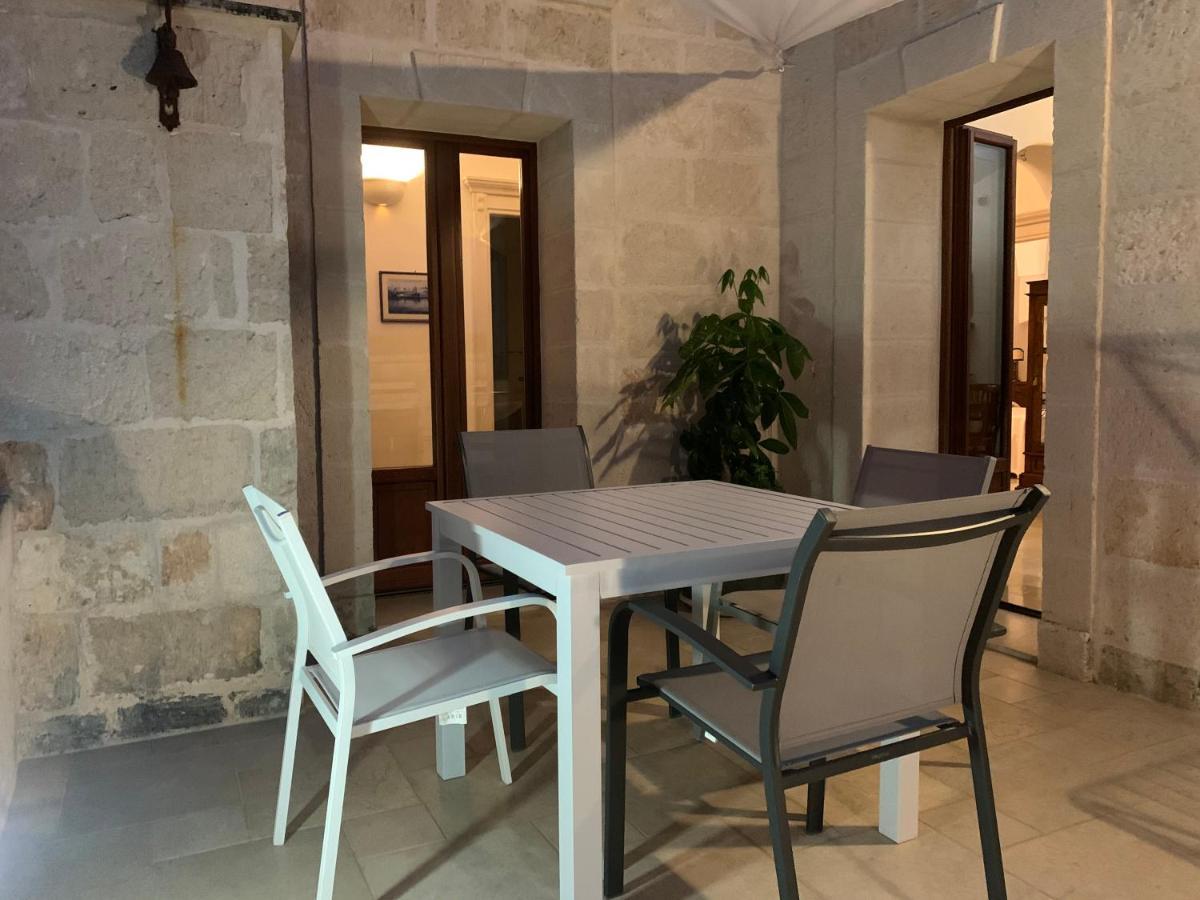 Palazzo Dei Gesuiti Appartamento Con Terrazza Privata Monopoli Exterior foto