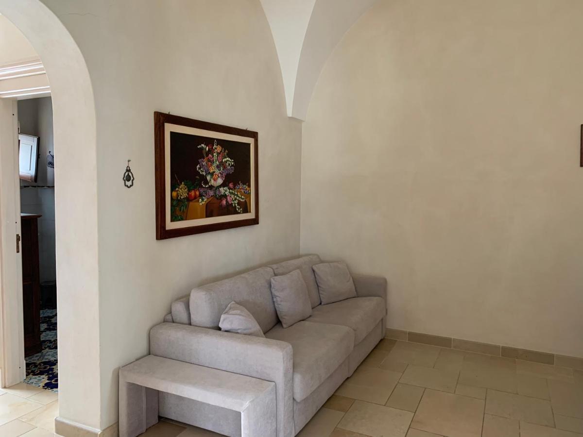 Palazzo Dei Gesuiti Appartamento Con Terrazza Privata Monopoli Exterior foto
